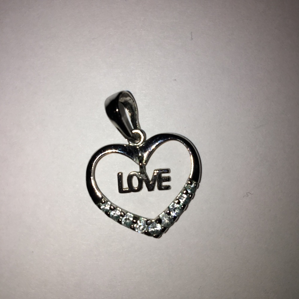 LOVE PENDANT
